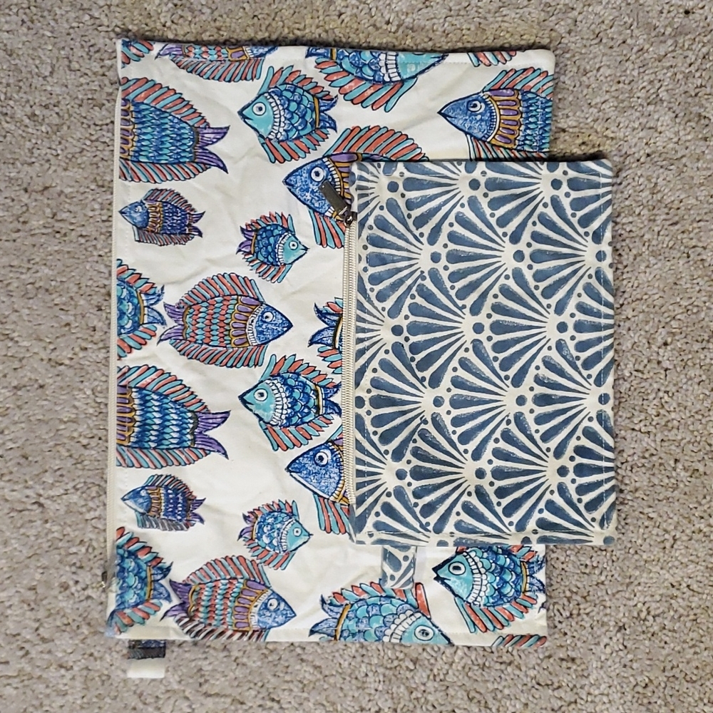 Roller Rabbit Pouch Set